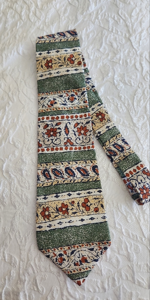 GAP floral & paisley tie